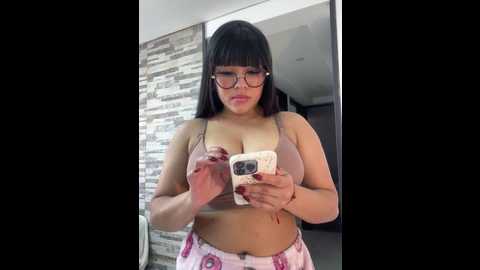 Media: brendacrean Stripchat 2024-12-02 18:46:00