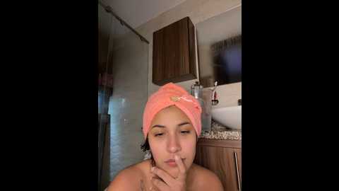 Media: crystal_bunny7 Stripchat 2024-12-02 04:35:00