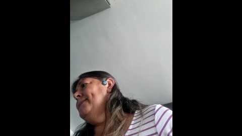 Media: emma_tour Stripchat 2024-12-02 18:00:00