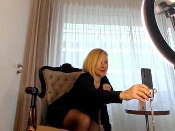 frauleinschmitt @ stripchat on 20241202