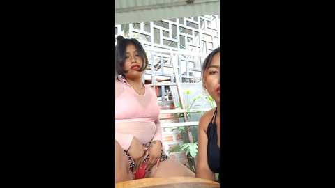 Media: karol_kamila19 Stripchat 2024-12-02 16:50:00