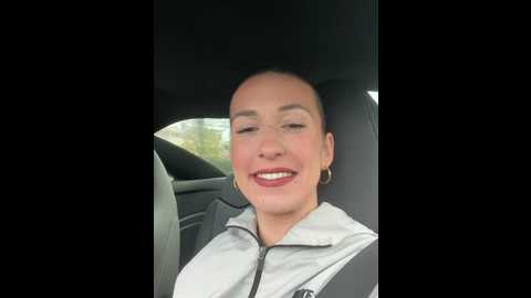 Media: lola_tentatiion Stripchat 2024-12-02 09:25:00