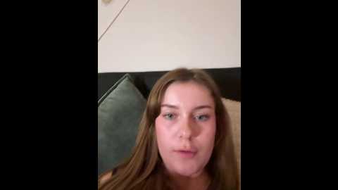 Media: maribelriver Stripchat 2024-12-02 19:27:00