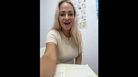 Media: streetdoll Stripchat 2024-12-02 16:30:00