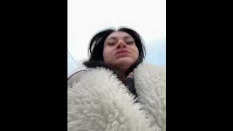 Media: wet__bunny Stripchat 2024-12-02 12:14:00