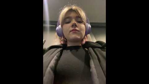 Media: baby__naughty Stripchat 2024-12-03 15:56:00