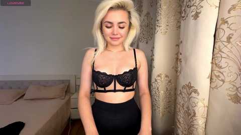 bella_hadid69 @ stripchat on 20241203