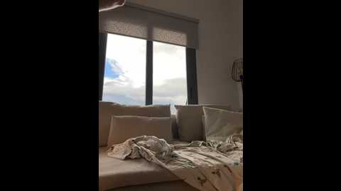 Media: juicyfruits93 Stripchat 2024-12-03 11:02:00