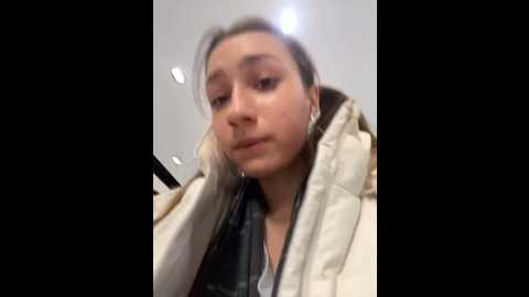 Media: lia__love Stripchat 2024-12-03 17:32:00