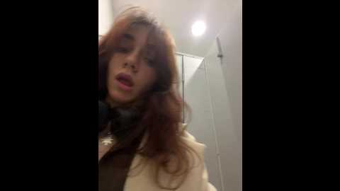 Media: lily__belle Stripchat 2024-12-03 17:22:00
