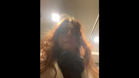 Media: lily__belle Stripchat 2024-12-03 18:32:00