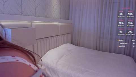 Media: little_lolla18 Stripchat 2024-12-03 00:30:00