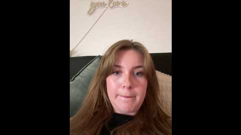 Media: maribelriver Stripchat 2024-12-03 15:00:00