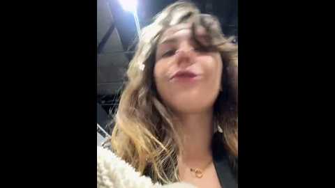 Media: mariid Stripchat 2024-12-03 07:53:00