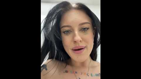 Media: melissa_crazy Stripchat 2024-12-03 23:00:00