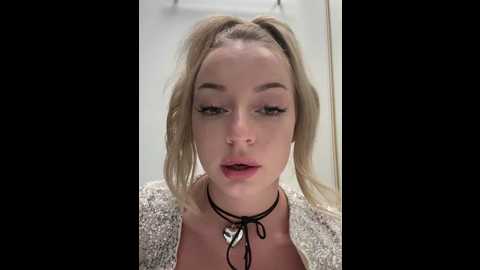 Media: melissa_grr Stripchat 2024-12-03 15:35:00
