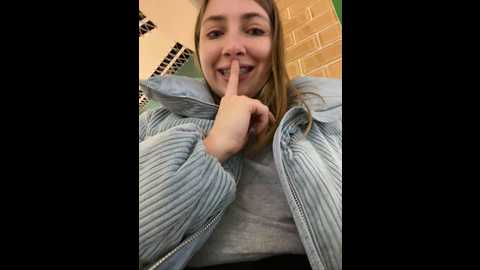Media: sunny___bunny Stripchat 2024-12-03 17:58:00