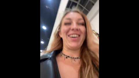 Media: sweet___emily Stripchat 2024-12-03 17:03:00