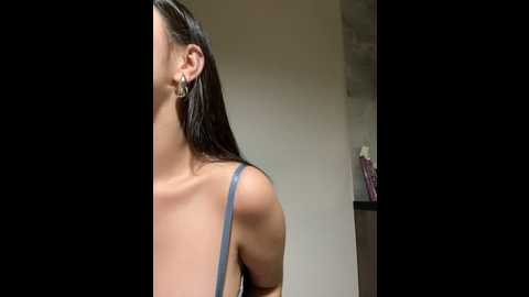 Media: aiko_yumi Stripchat 2024-12-04 19:55:00
