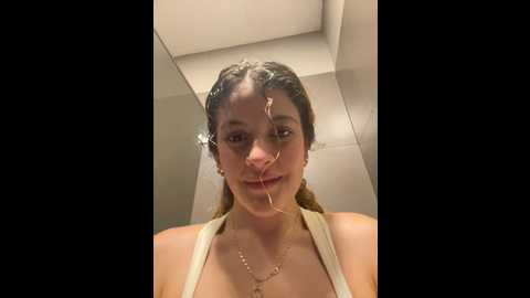 Media: alana15 Stripchat 2024-12-04 21:33:00