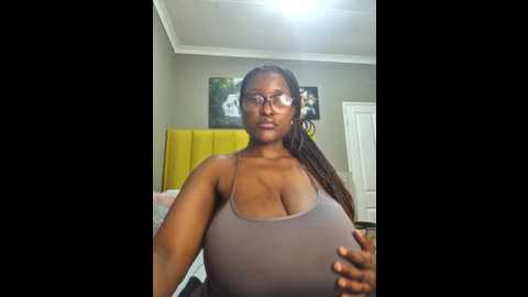 Media: bustygoddess32 Stripchat 2024-12-04 00:26:00