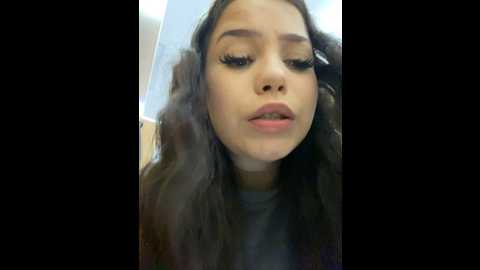 Media: chloe__moon Stripchat 2024-12-04 18:38:00