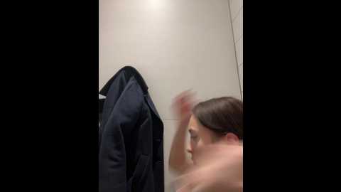 Media: holly_play Stripchat 2024-12-04 13:27:00
