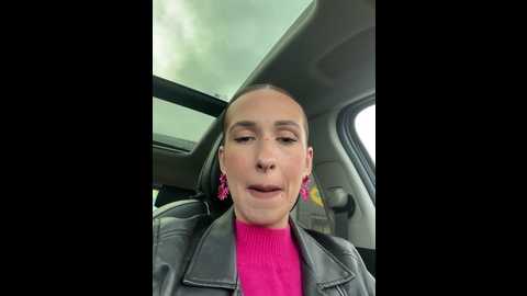 Media: lola_tentatiion Stripchat 2024-12-04 09:44:00