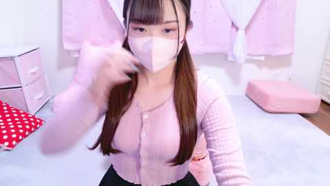 Media: maika_pyon Stripchat 2024-12-04 13:50:00