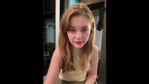 Media: maribelriver Stripchat 2024-12-04 20:02:00