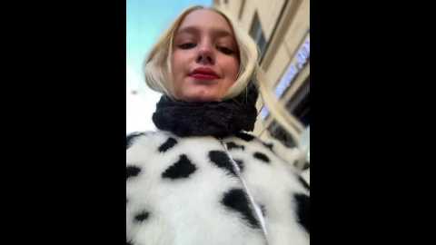 Media: milkyy_wway Stripchat 2024-12-04 07:41:00