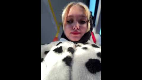 Media: milkyy_wway Stripchat 2024-12-04 08:37:00