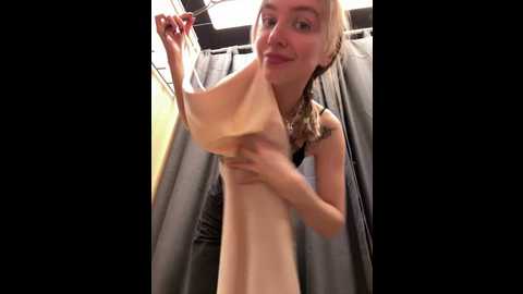 miss_elfie @ stripchat on 20241204