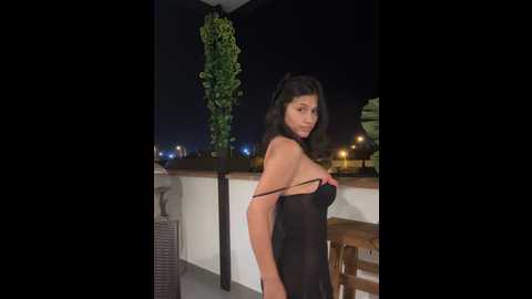Media: sexi_noemi Stripchat 2024-12-04 00:20:00
