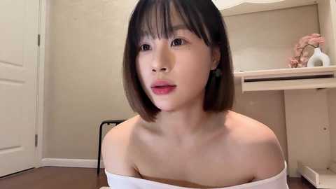 Media: sililis Stripchat 2024-12-04 15:40:00