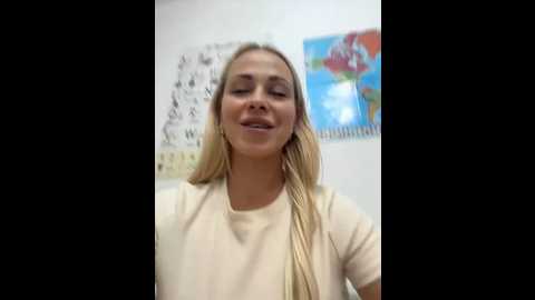 Media: streetdoll Stripchat 2024-12-04 18:30:00
