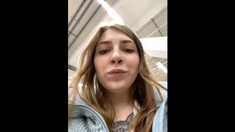 Media: sunny___bunny Stripchat 2024-12-04 16:52:00