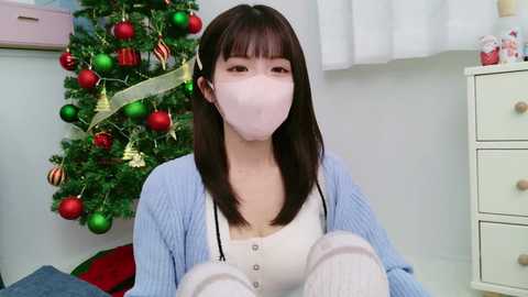 Media: _minami_ Stripchat 2024-12-05 17:03:00