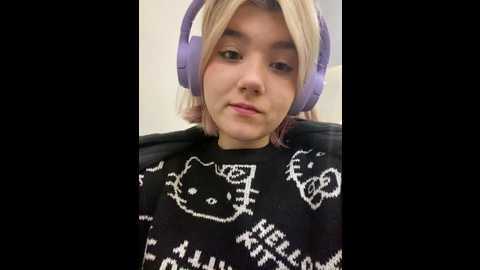 Media: baby__naughty Stripchat 2024-12-05 14:34:00