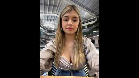 Media: carolina__star Stripchat 2024-12-05 00:27:00