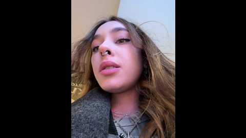 Media: cherry____pie Stripchat 2024-12-05 18:50:00