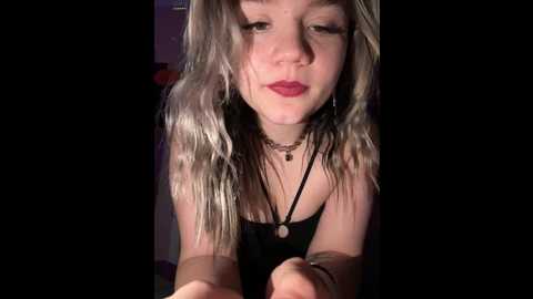 Media: cutiepiespanks Stripchat 2024-12-05 22:21:00