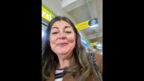 Media: emma_tour Stripchat 2024-12-05 17:58:00