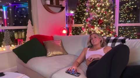 Media: graciemae_baexx Stripchat 2024-12-05 01:26:00