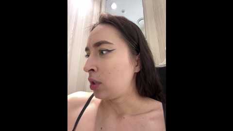 Media: holly_play Stripchat 2024-12-05 10:49:00