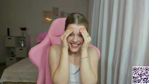 Media: maya_rave Stripchat 2024-12-05 09:24:00