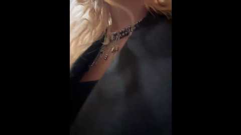 Media: milkyy_wway Stripchat 2024-12-05 10:29:00