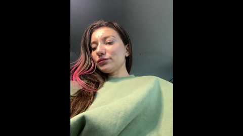Media: mooonreal Stripchat 2024-12-05 07:59:00