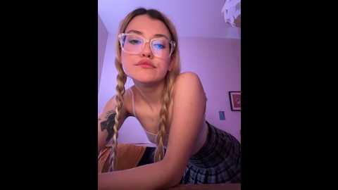 olivia_curie_ @ stripchat on 20241205