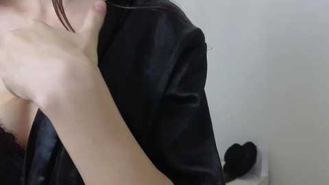 Media: rebecca_loves_you Stripchat 2024-12-05 04:29:00